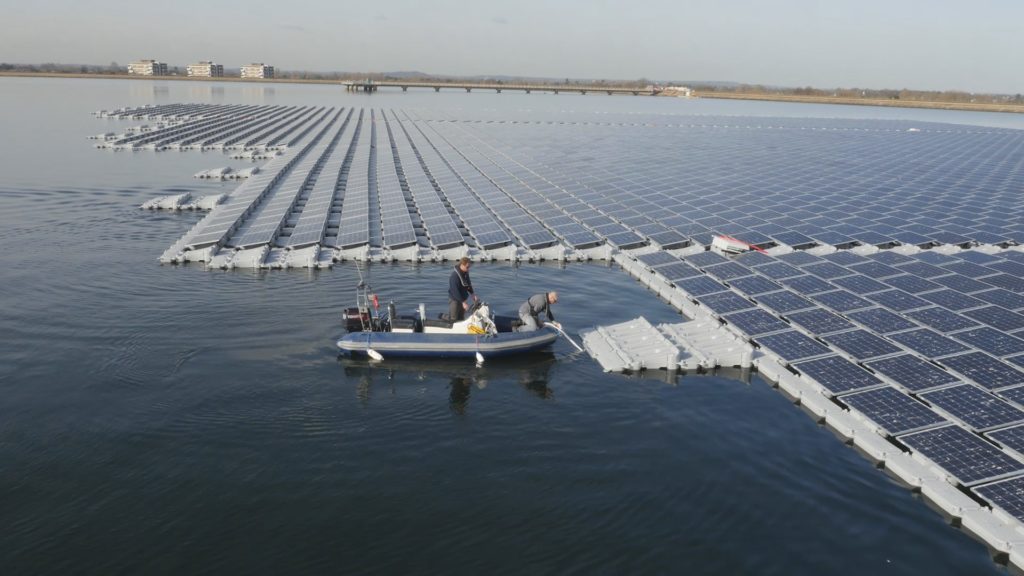 La Centrale Solare Galleggiante più grande al mondo si trova in Cina