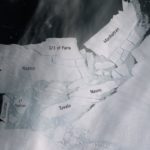 Un enorme Iceberg si distacca dall’Antartide sbricolandosi