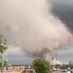 Tornado ad Andover Kansas con gravi danni 29 Aprile 2022